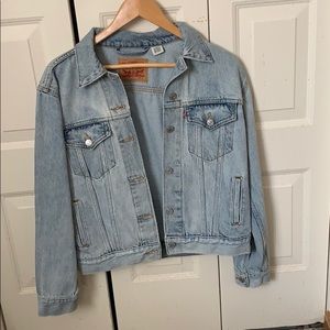 Levi’s ex- boyfriend trucker jacket